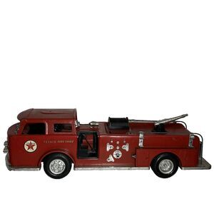 Vintage Texaco Pressed Steel Fire Chief Truck Engine Red Metal Toy